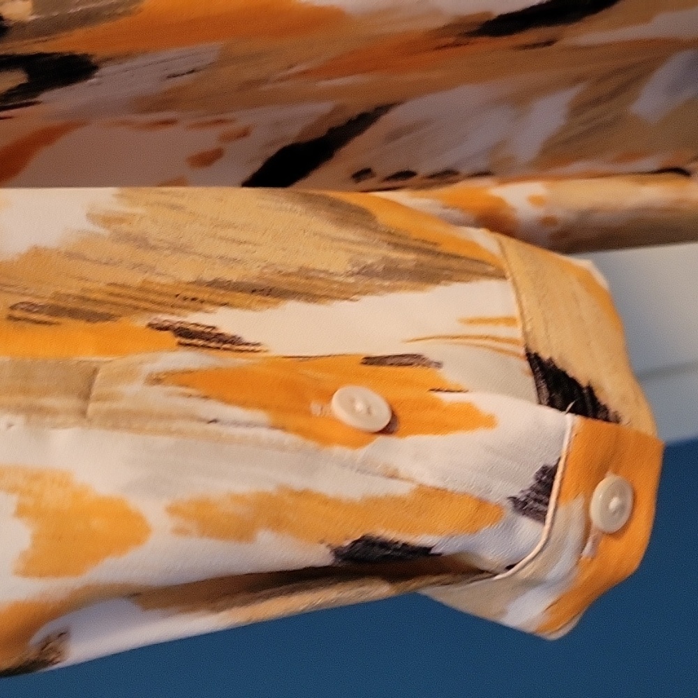 Blouse - Picture 3 of 4